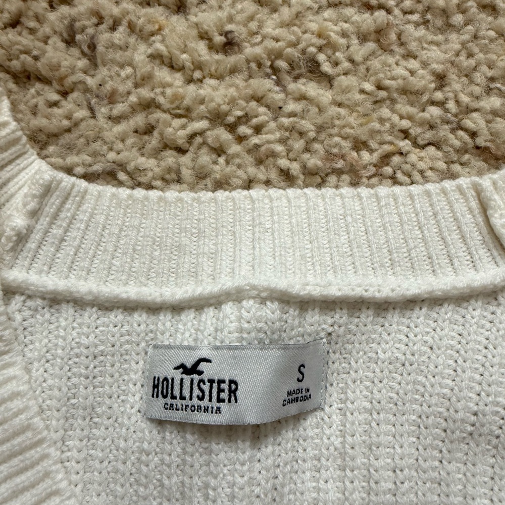 Hollister Cream Button-Up Cardigan - Picture 2 of 2